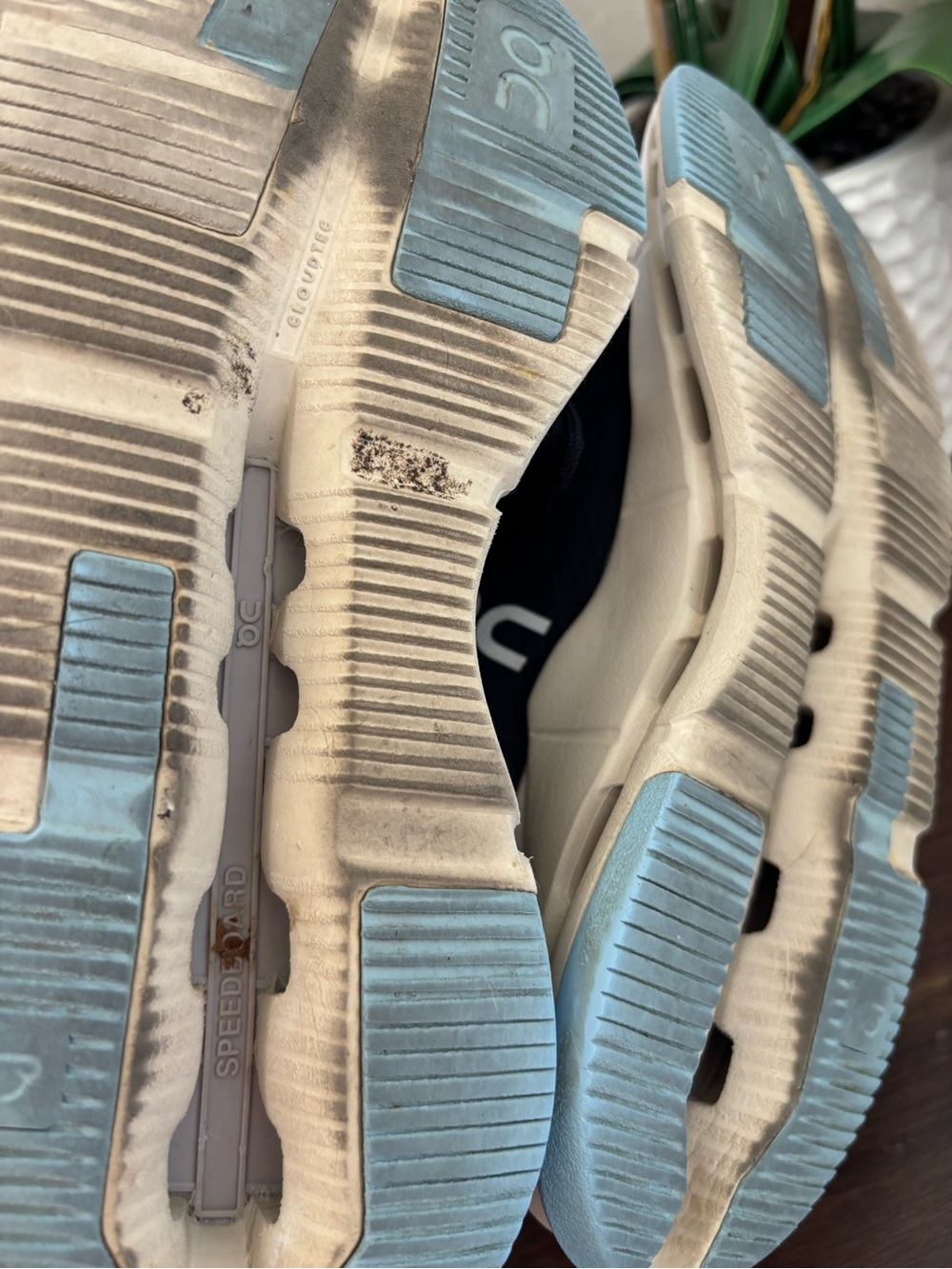 On Cloud Cloudtech Running Sneakers Speedboard View 6